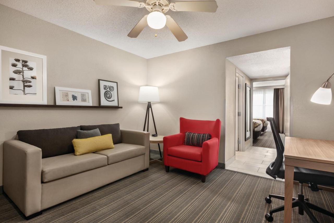 One-Bedroom King Suite with Sofa Bed - Non-Smoking at Country Inn & Suites by Radisson, Beaufort West, SC