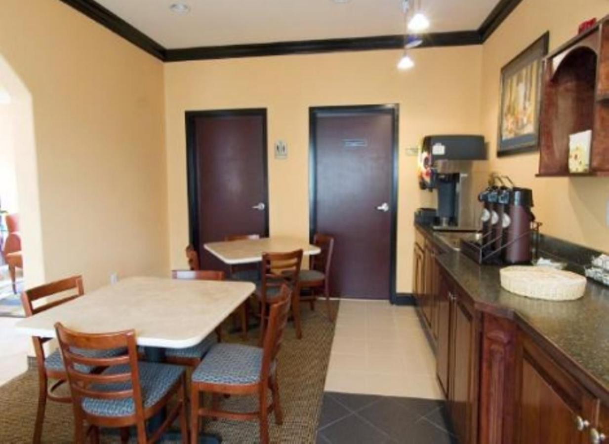 | Garden Inn Hotel