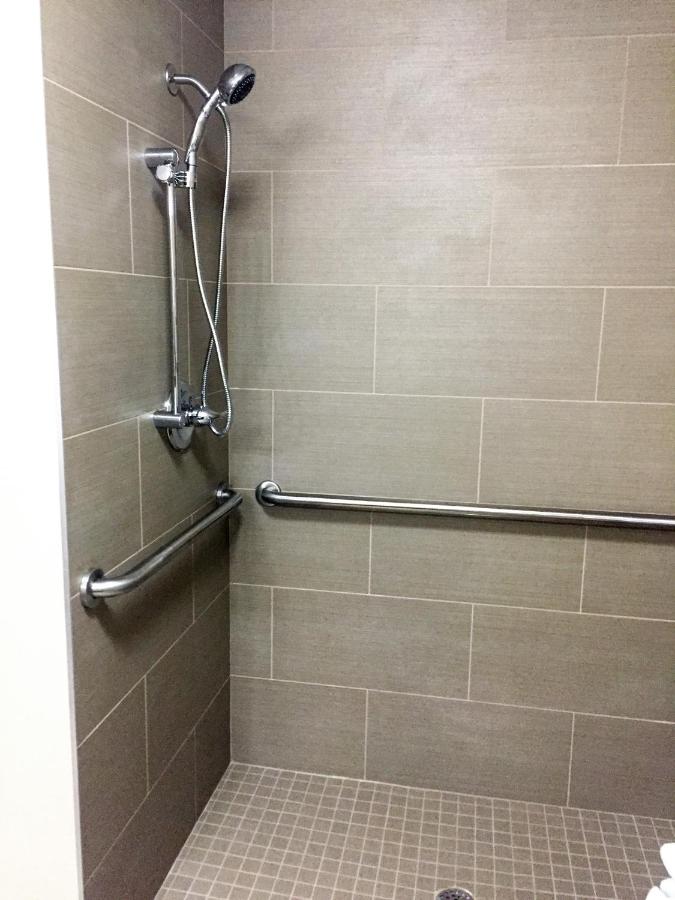King Suite - Disability Access/Non-Smoking at Comfort Suites Regency Park