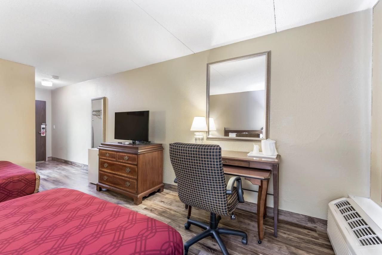 Queen Room with Two Queen Beds - Non-Smoking at Econo Lodge