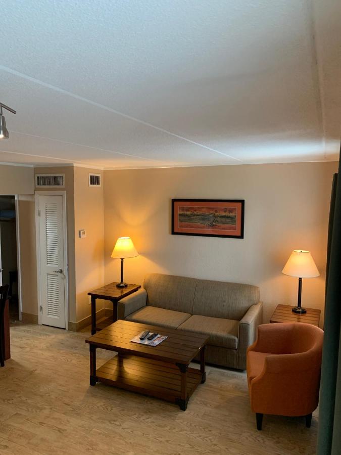 | Inn on the Gulf