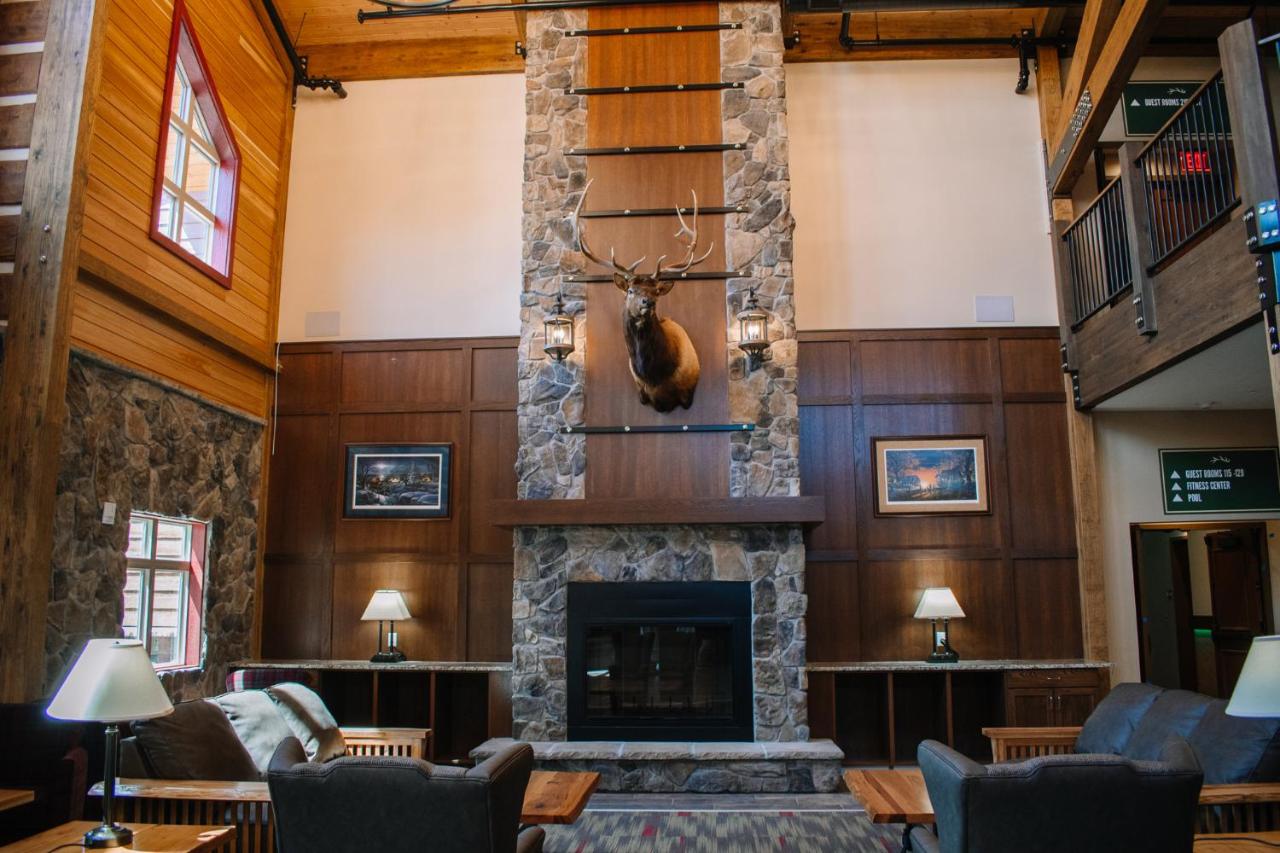| The Lodge at Mauston