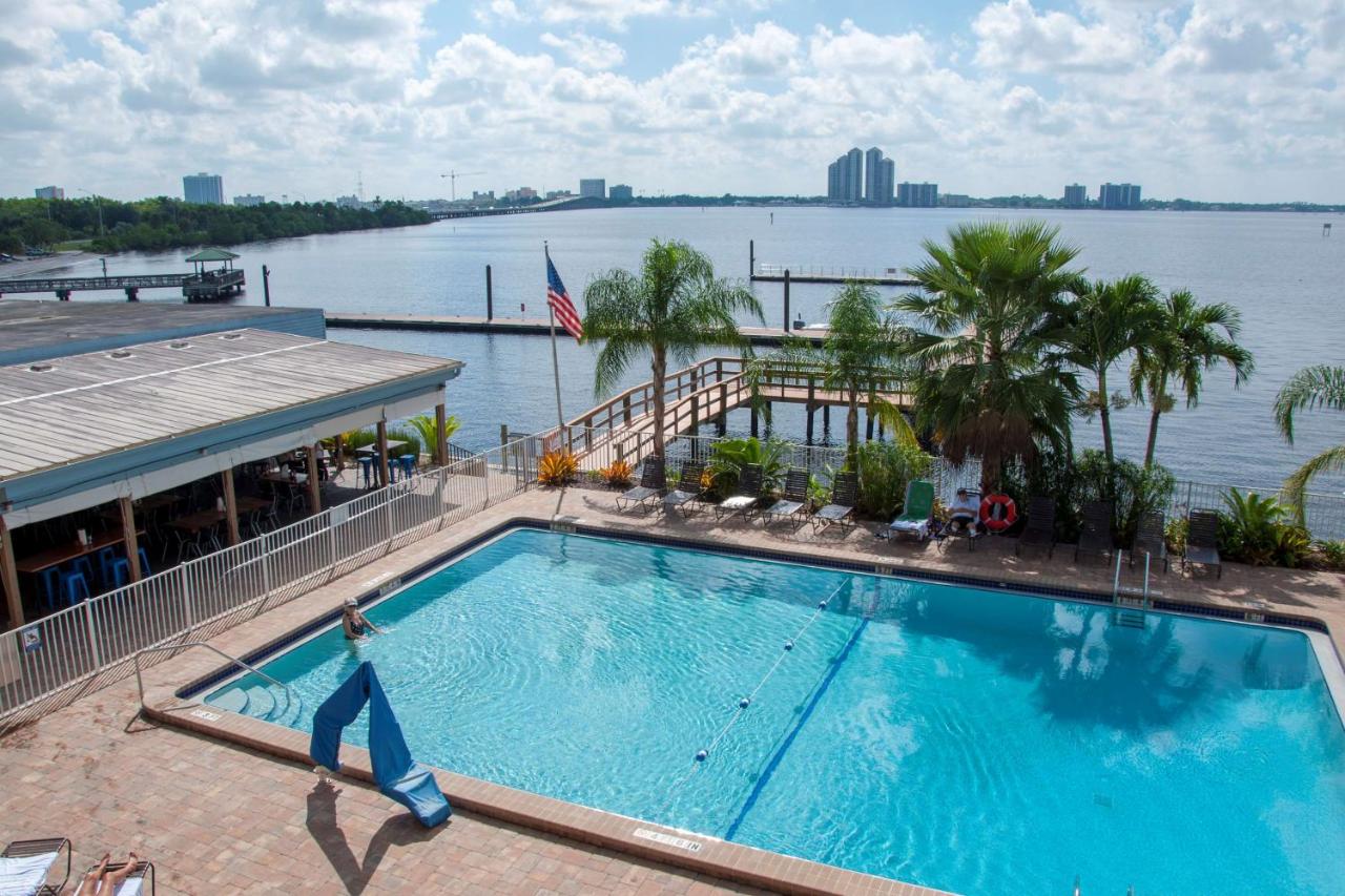  | Best Western Fort Myers Waterfront