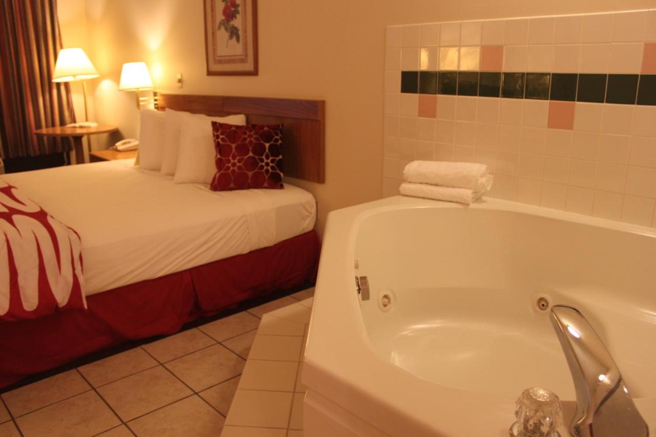 | Ozark Valley Inn