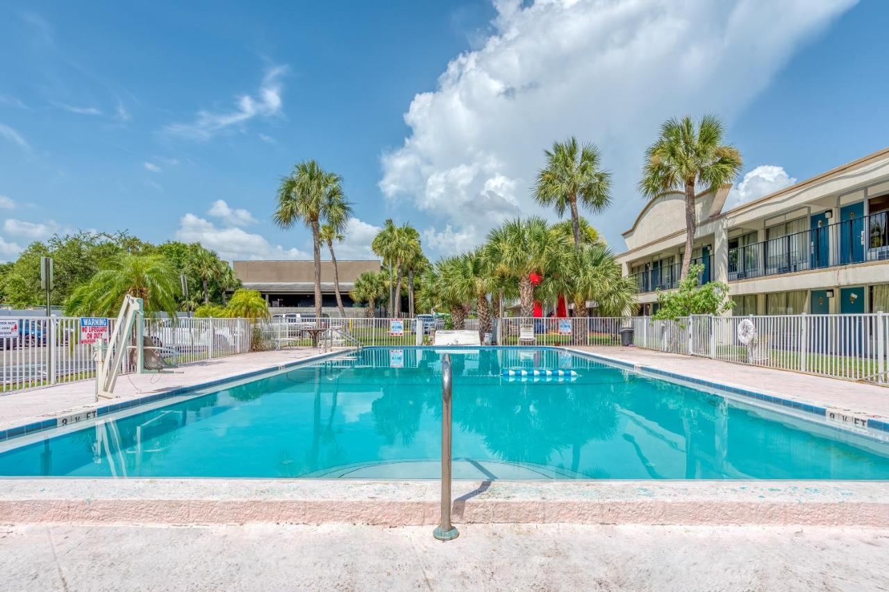 | Bayside Inn Pinellas Park - Clearwater