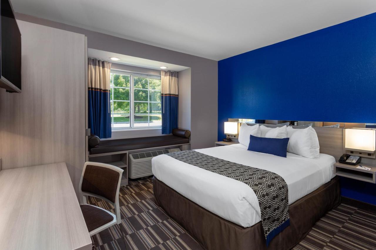 | Microtel Inn & Suites by Wyndham Bethel/Danbury