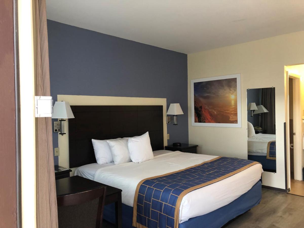 Double Room - Disability Access- Non-Smoking at Days Inn by Wyndham Grants