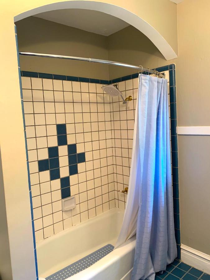 | Bordeaux Inn Lodi