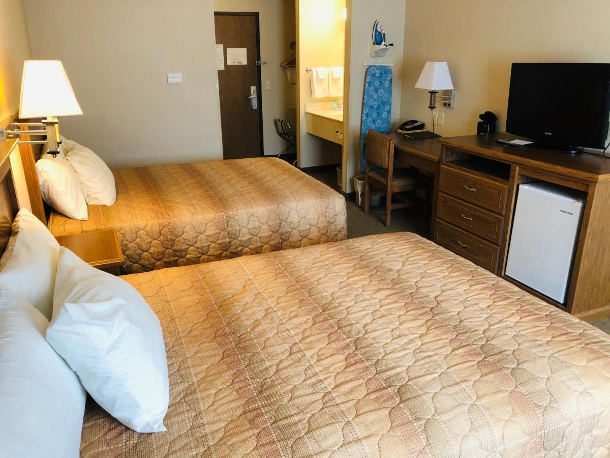 | Shenandoah Inn & Suites