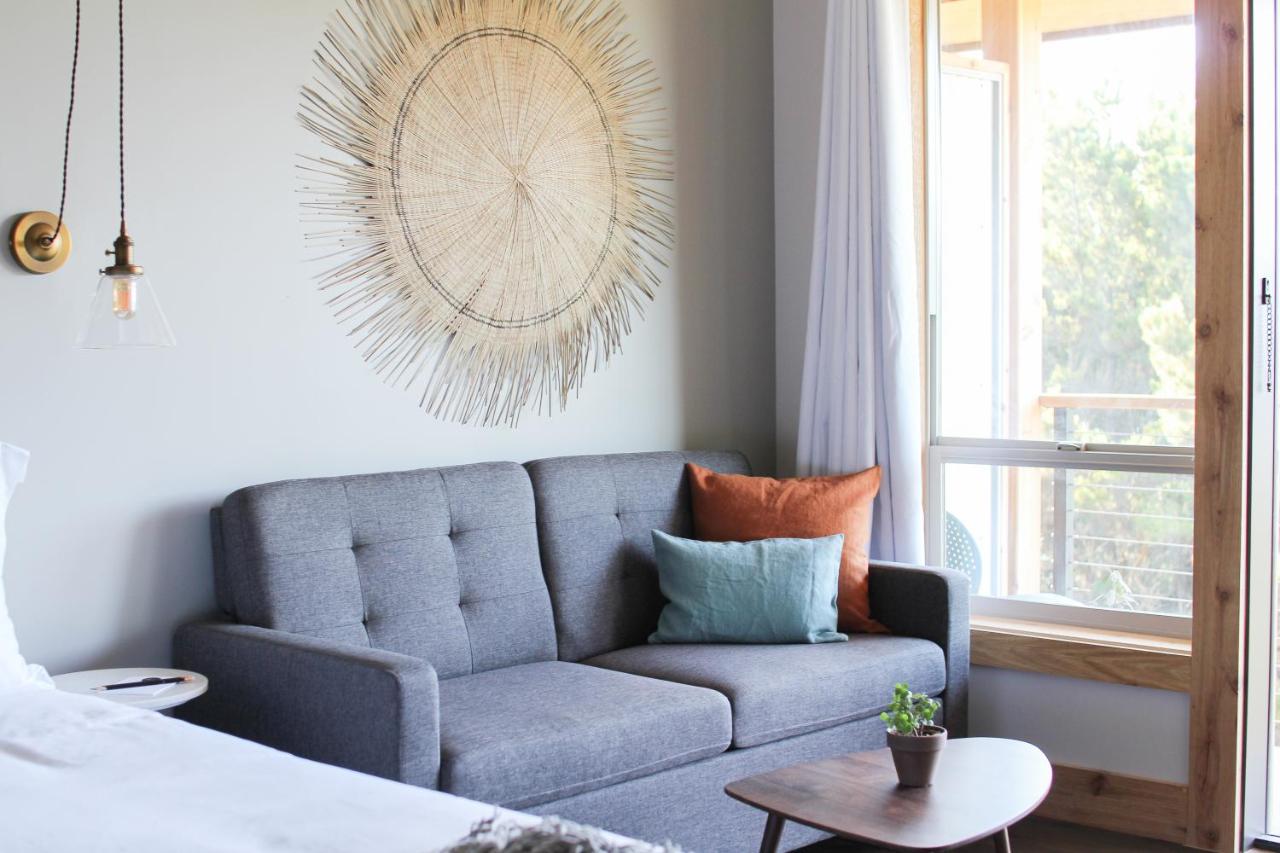 Deluxe Pool Studio - Pet Friendly at Oceanfront Inn at Discovery Coast