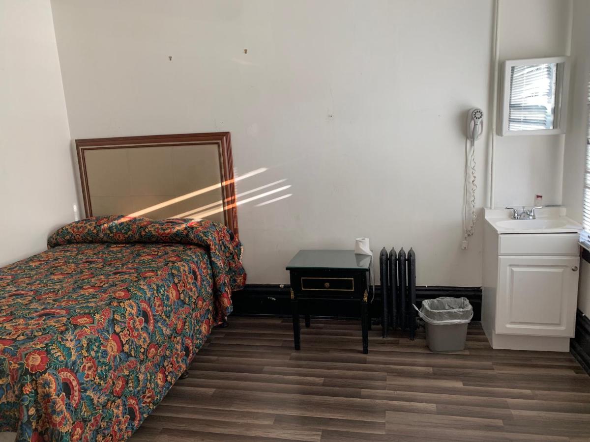 Double Room with Bath at The Adrian