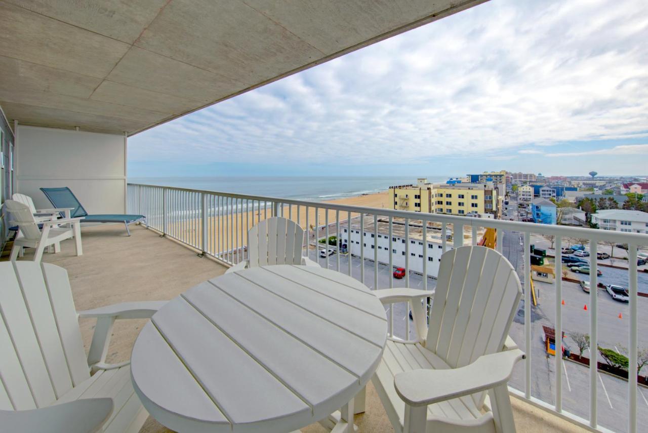  | Commander Hotel & Suites