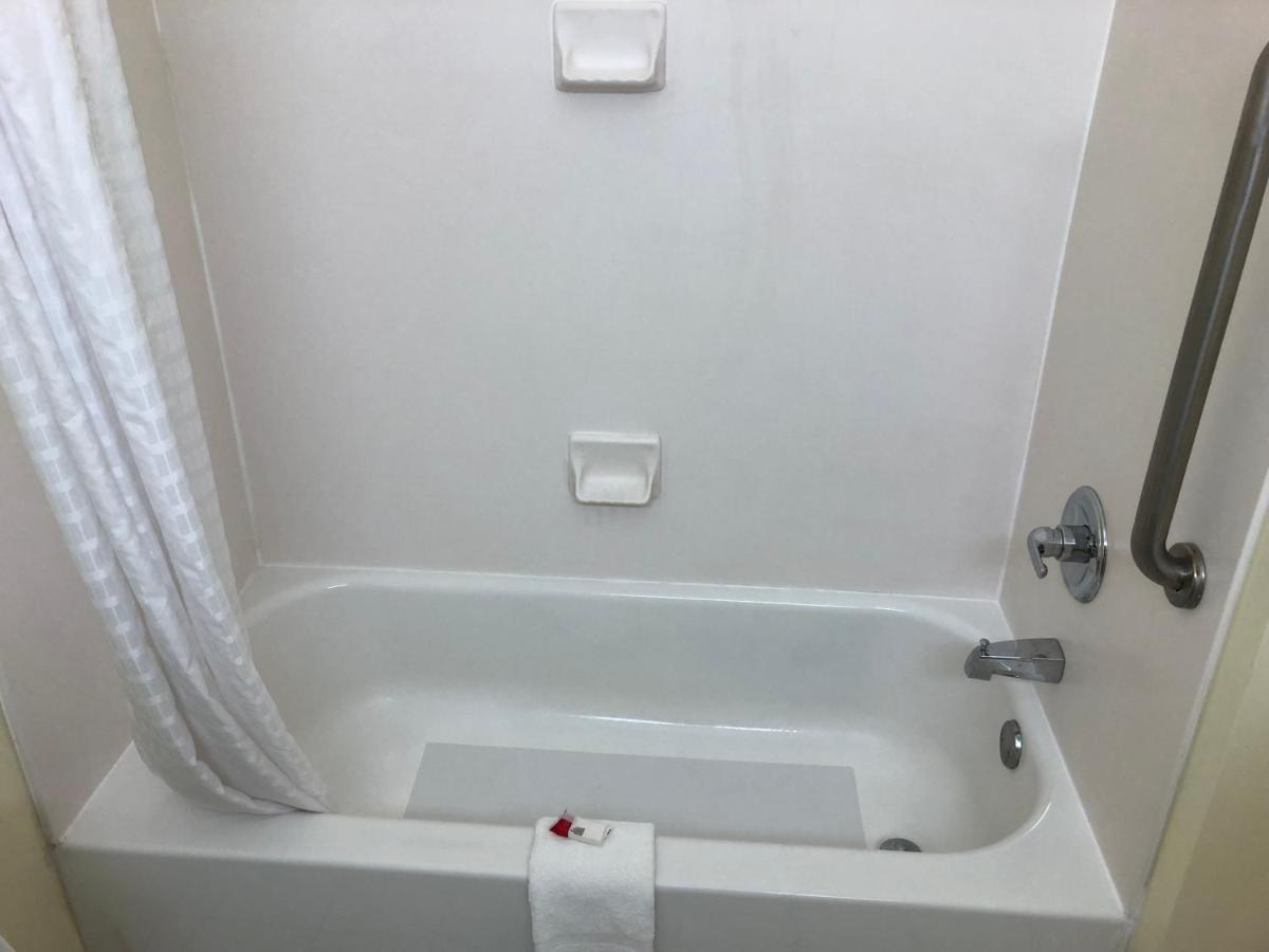 King Studio Suite - Non-Smoking at Baymont by Wyndham Fort Wayne