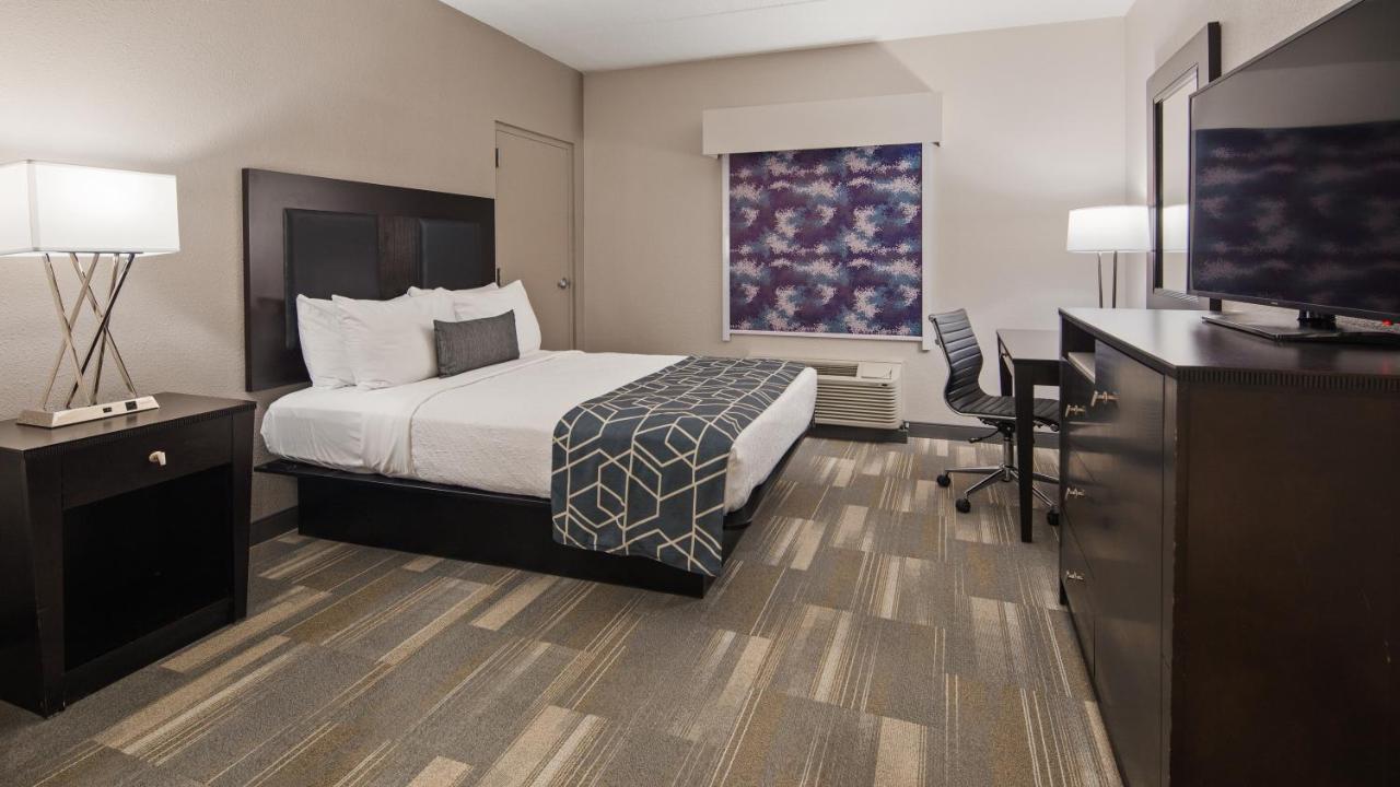 | Best Western Plus Wilkes Barre-Scranton Airport Hotel