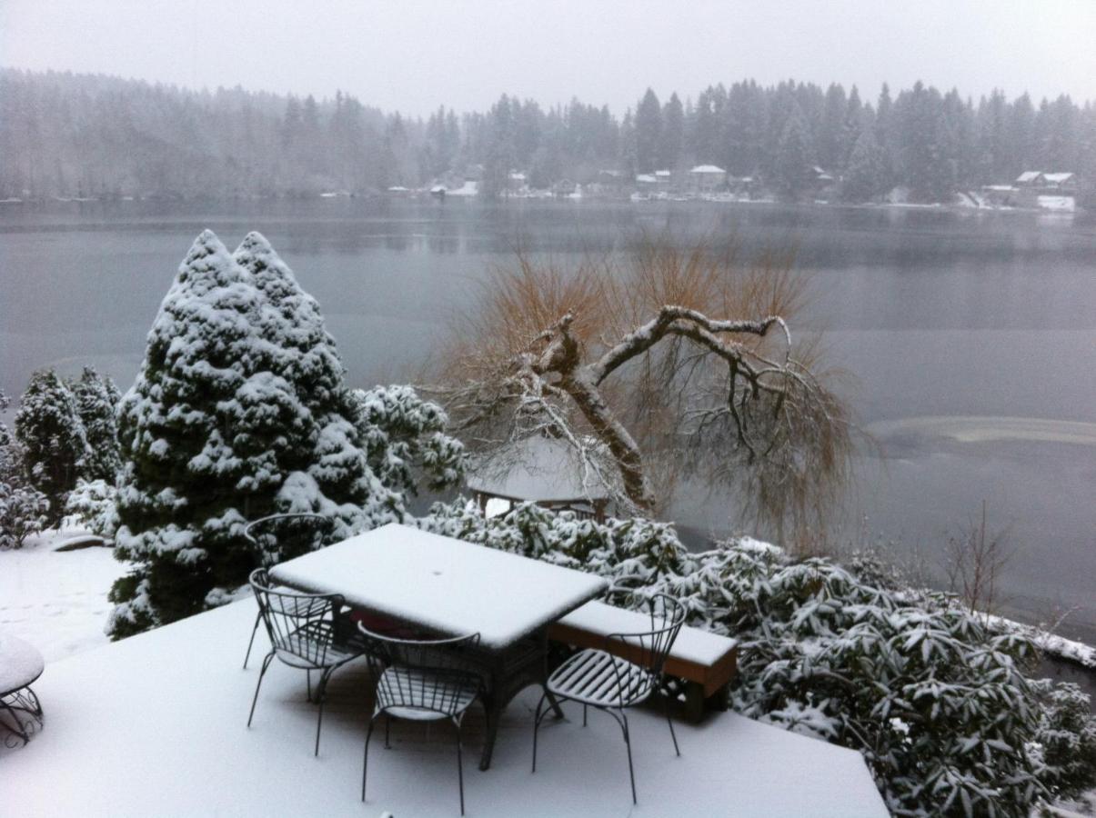 | Cottage Lake Bed and Breakfast