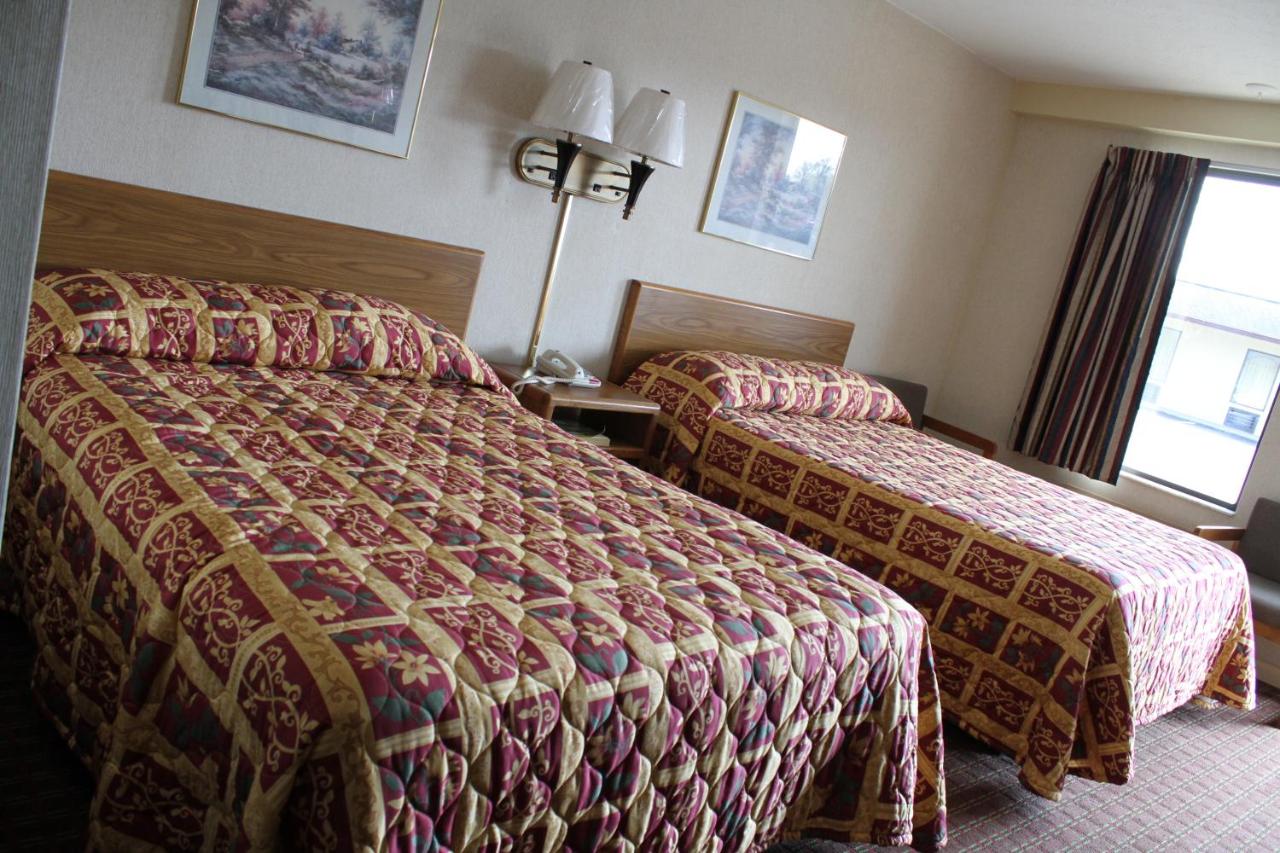 | Budget Host Inn Bristol