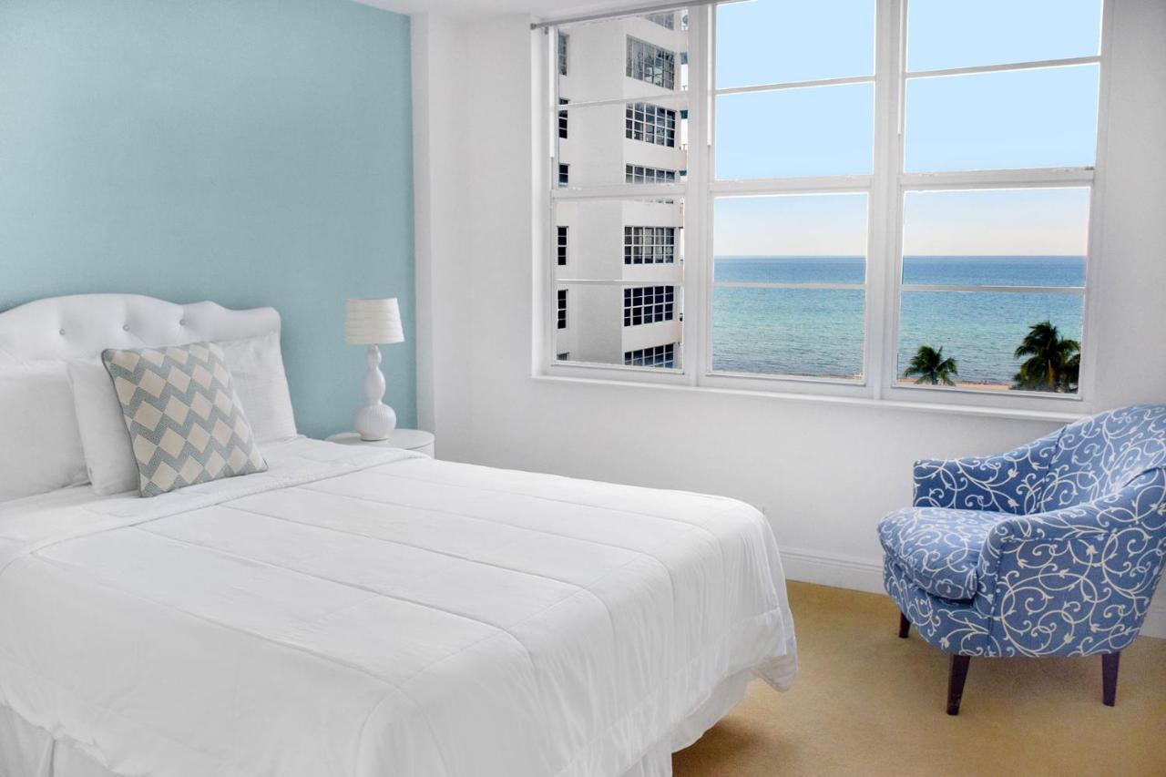 Deluxe Oceanview Suite 2 Bedroom & 2 Bath with Kitchen at Seacoast Suites on Miami Beach