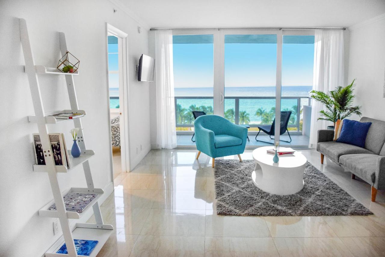 Deluxe Oceanview Suite 2 Bedroom & 2 Bath with Kitchen at Seacoast Suites on Miami Beach