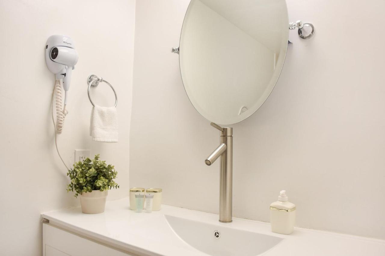 Corner Oceanview Master Suite 2 Bedroom 2 Bath Kitchen at Seacoast Suites on Miami Beach