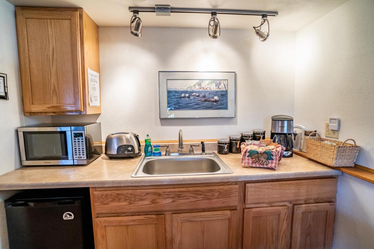 | Bears Den Alaska Lodging
