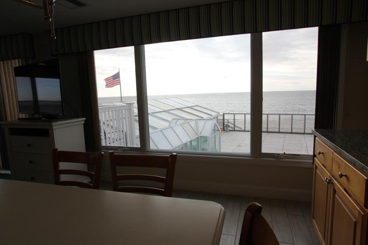 Deluxe Suite at Ocean Club on Smuggler's Beach