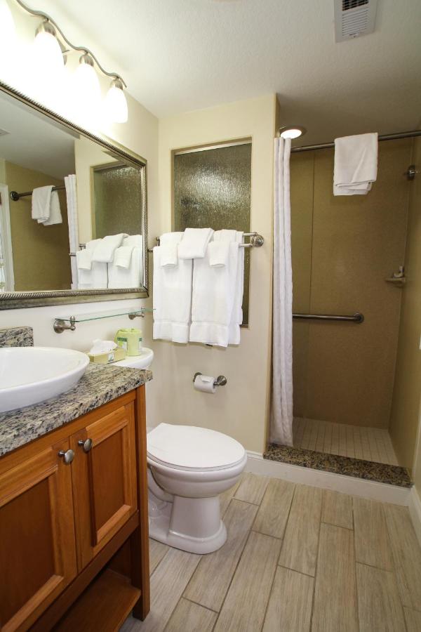 Deluxe Suite at Ocean Club on Smuggler's Beach
