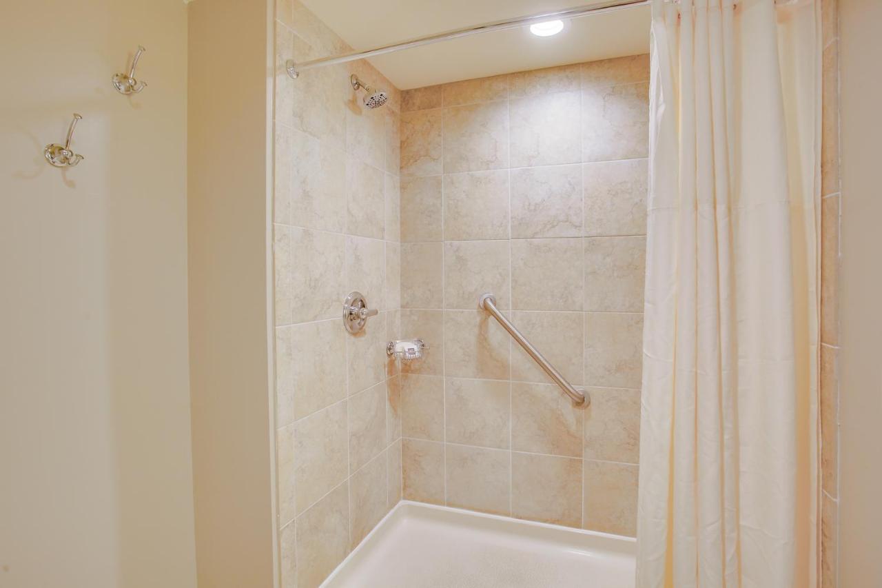 Executive King Room at Overton Hotel and Conference Center