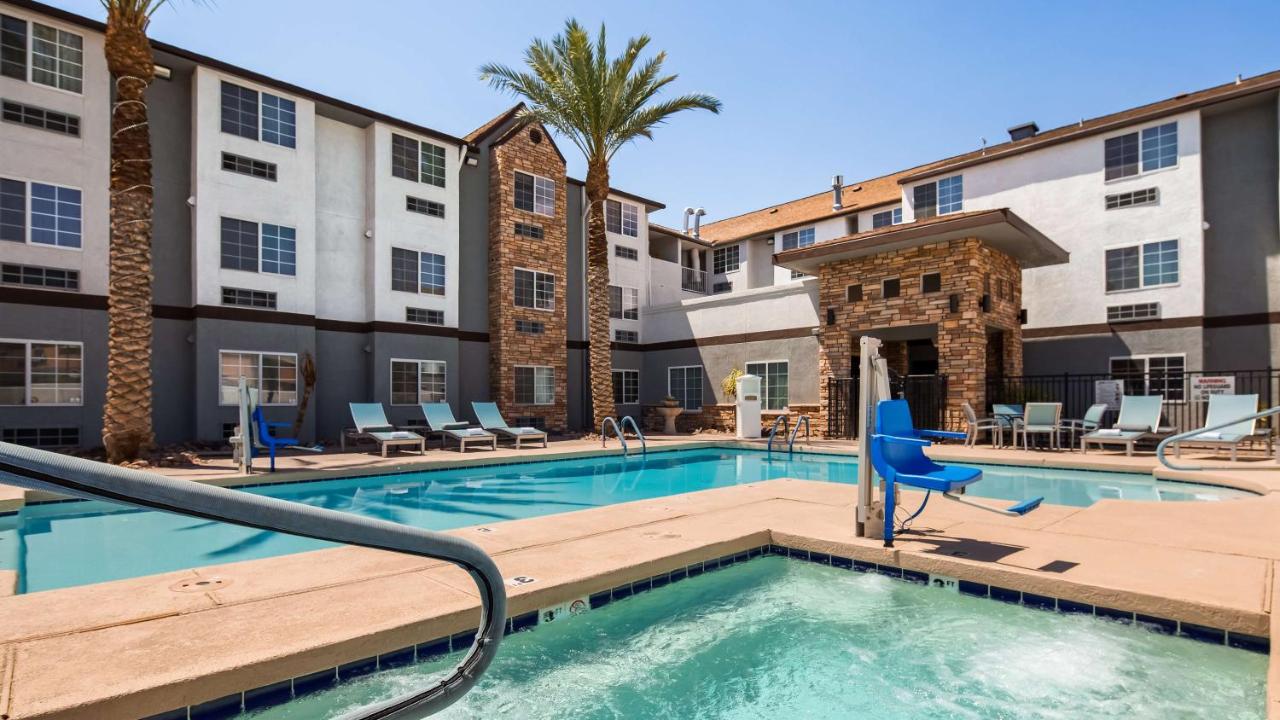  | Best Western Plus Yuma Foothills Inn & Suites