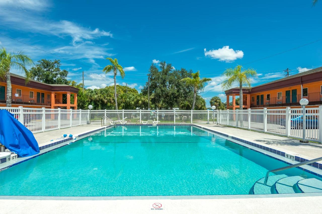 | La Casa Inn New Port Richey Gulf Beach US-19