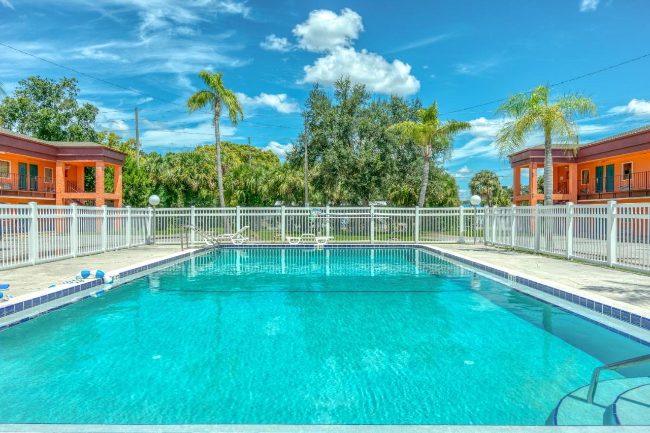 | La Casa Inn New Port Richey Gulf Beach US-19