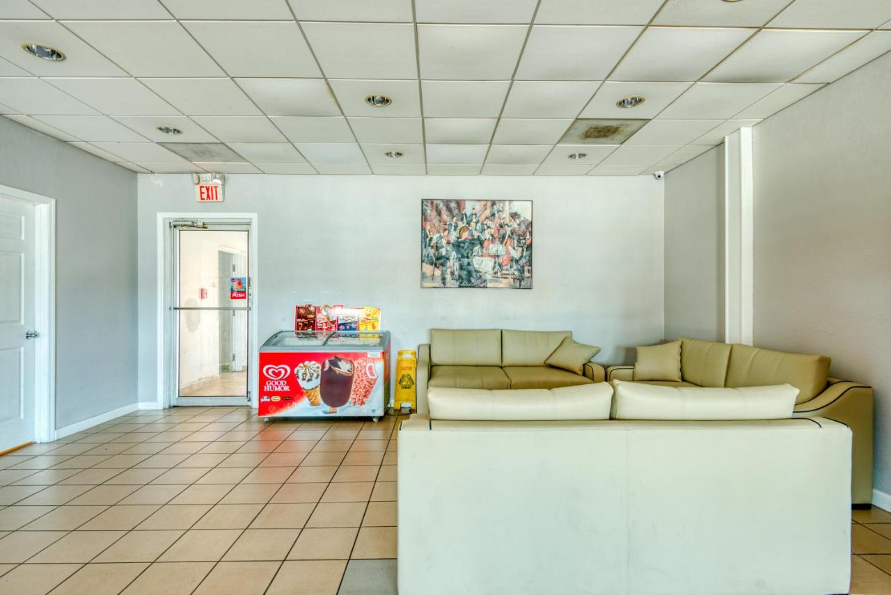 | La Casa Inn New Port Richey Gulf Beach US-19