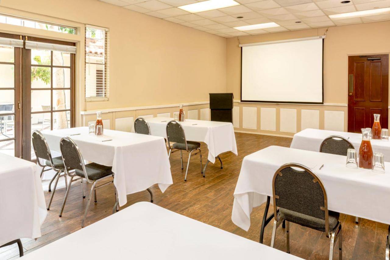 | Clocktower Inn Ventura