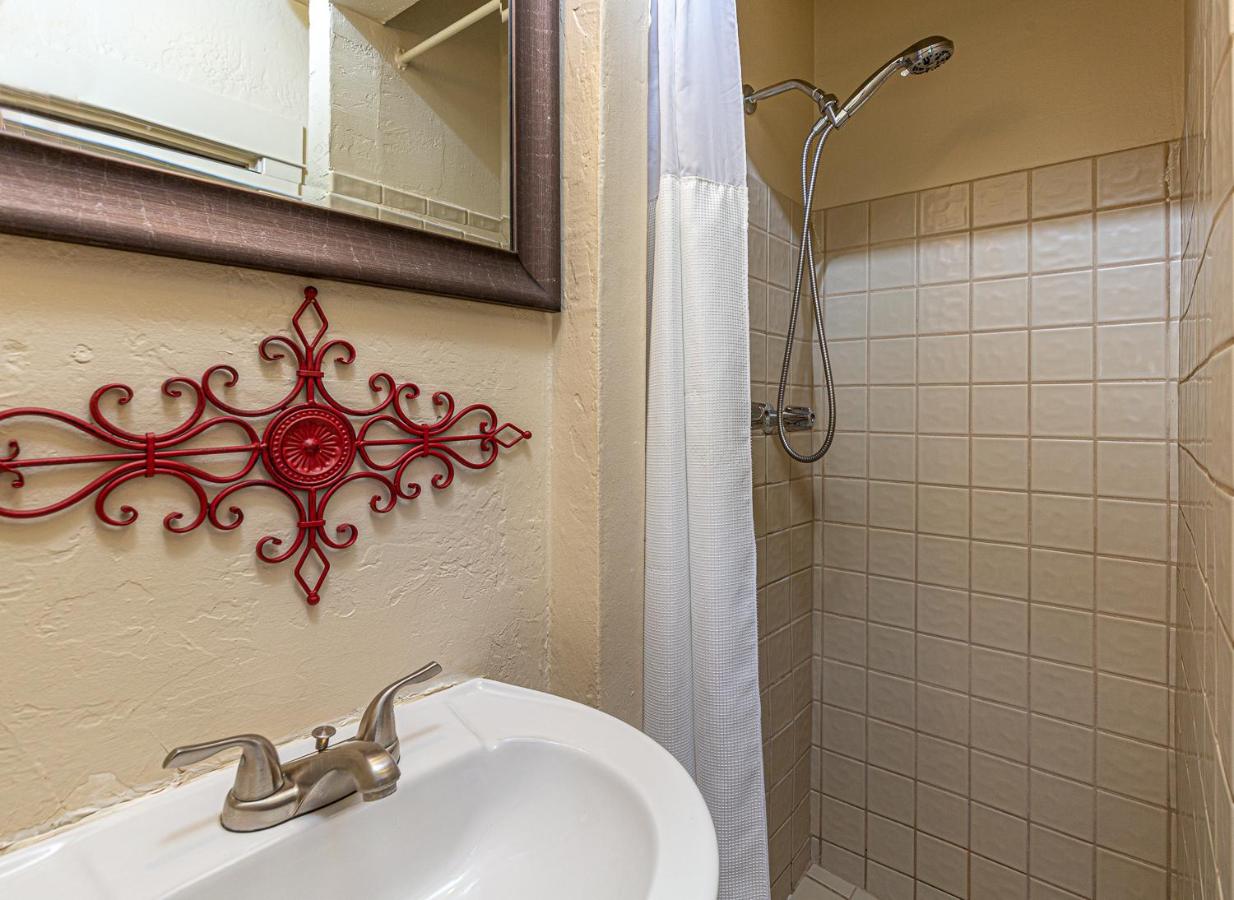  | River Rock Inn