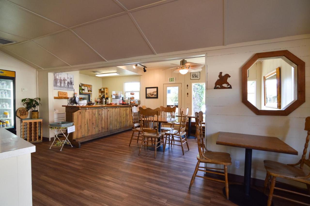  | River Rock Inn