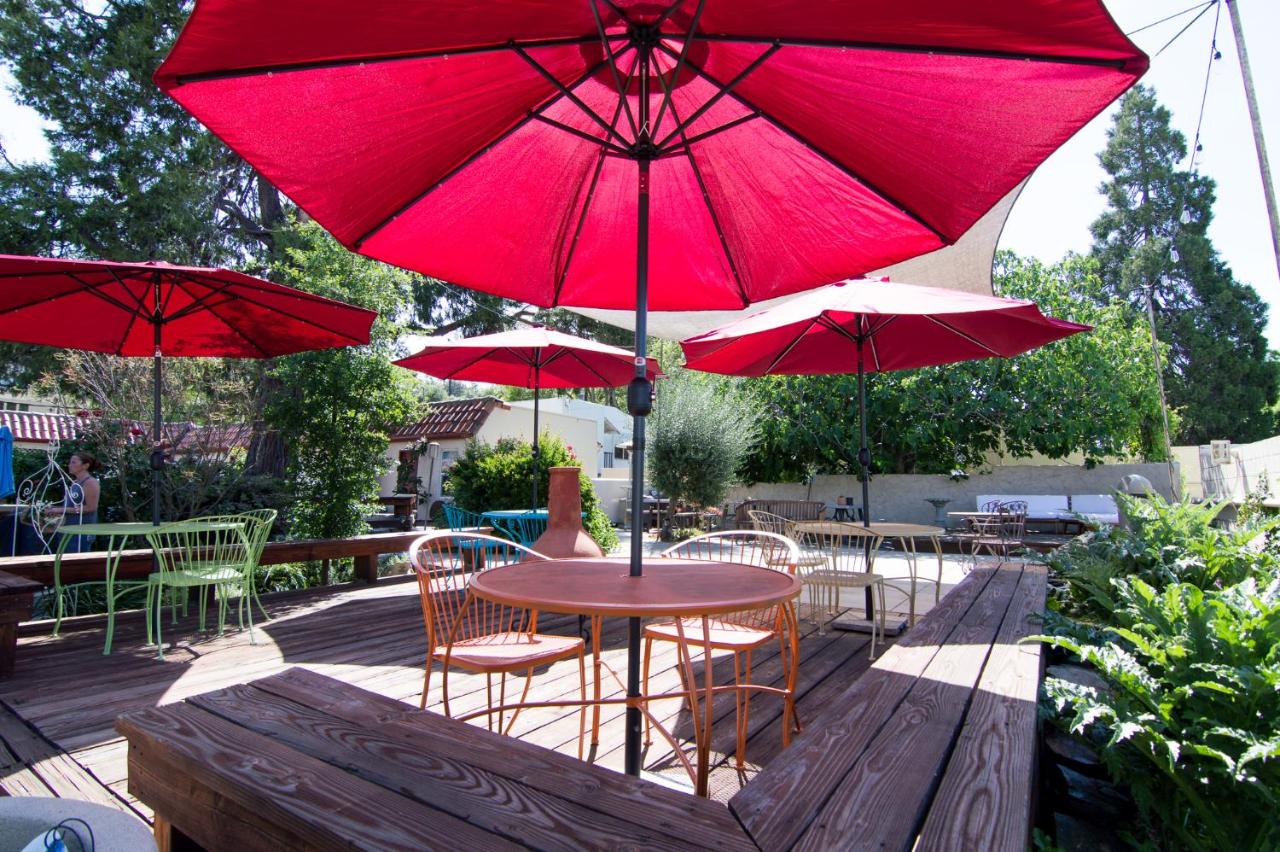  | River Rock Inn