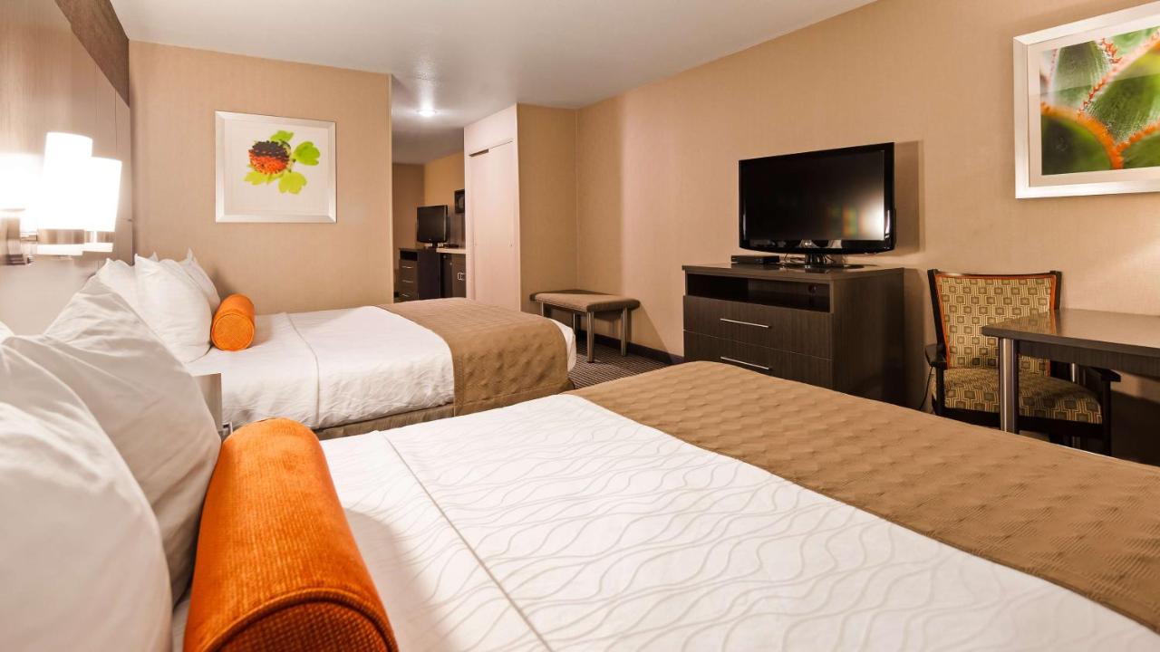 | Best Western Plus Rama Inn & Suites