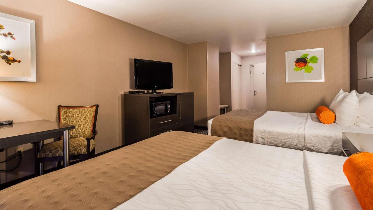 Queen Room with Two Queen Beds - Non-Smoking at Best Western Plus Rama Inn & Suites