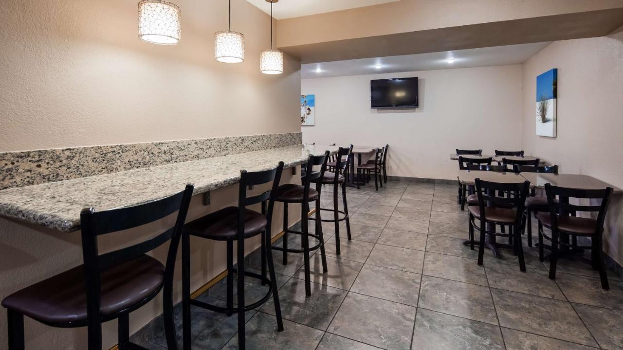 | Best Western Desert Oasis