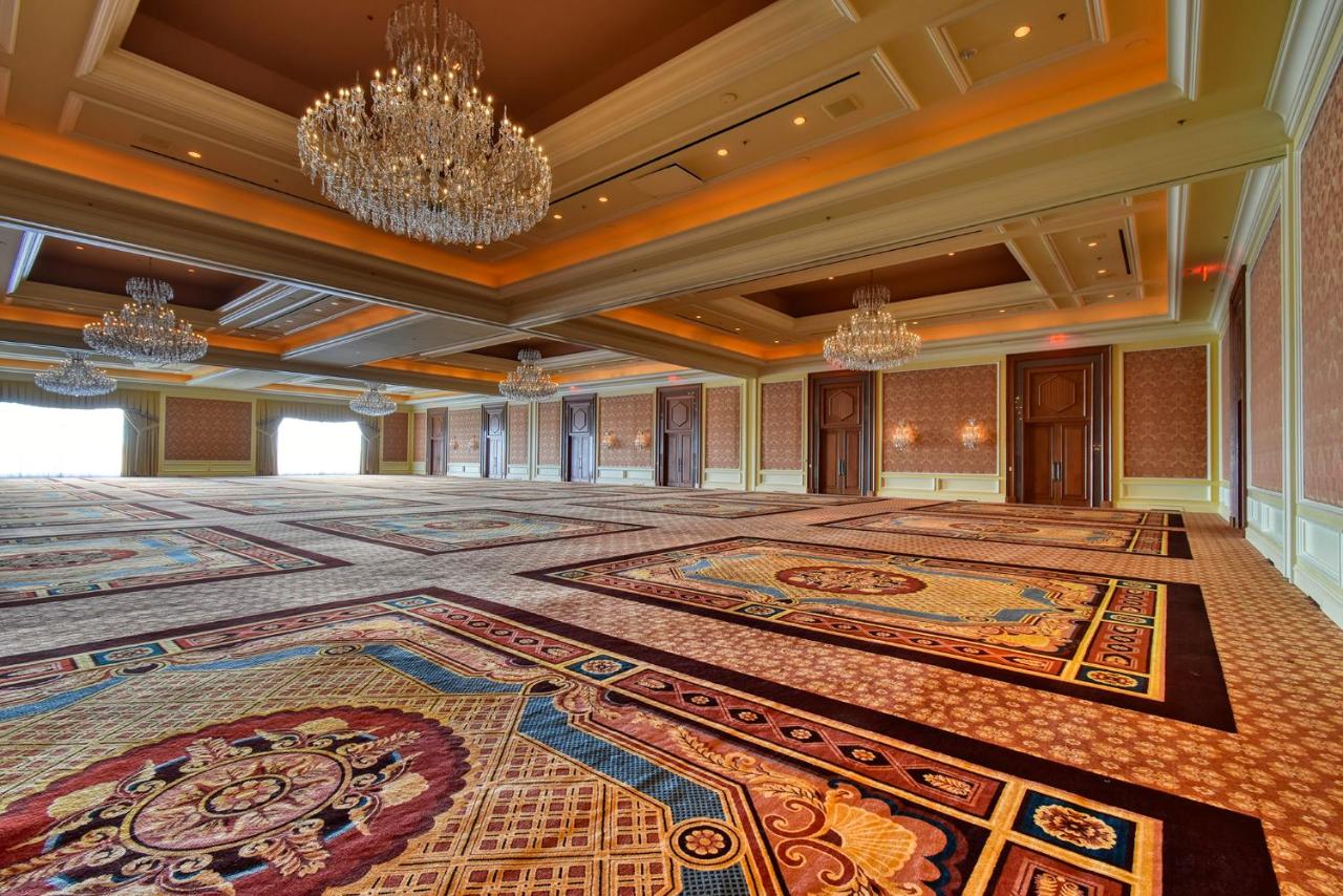 | Little America Hotel & Resort Cheyenne
