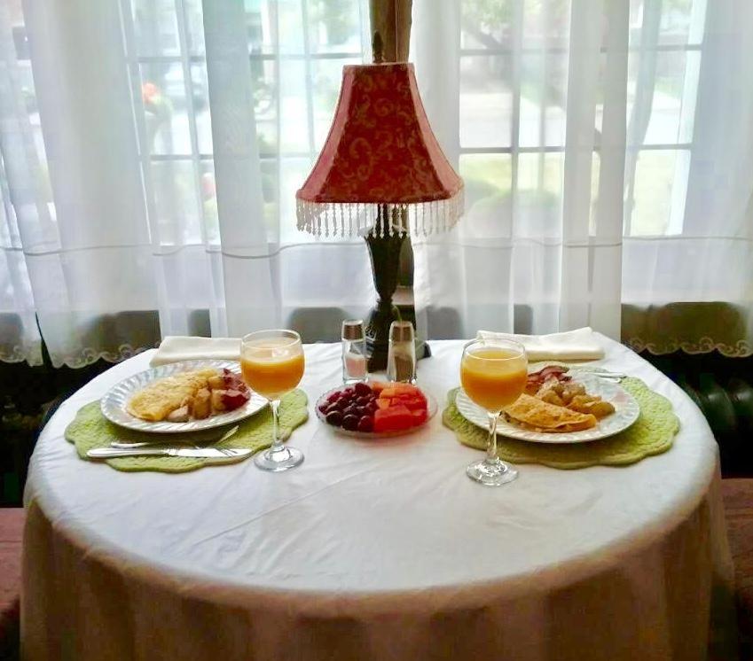  | Hanover House Bed and Breakfast