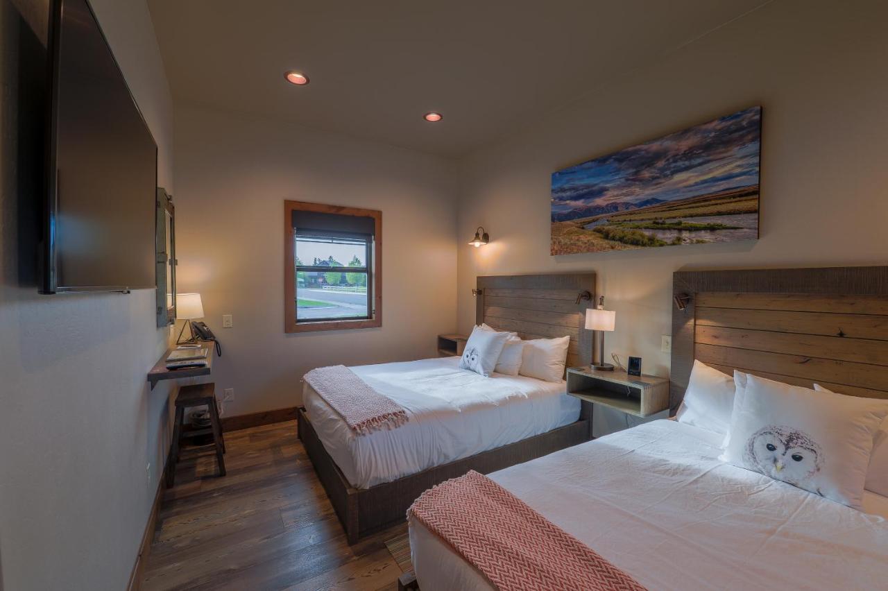 | Golden Stone Inn