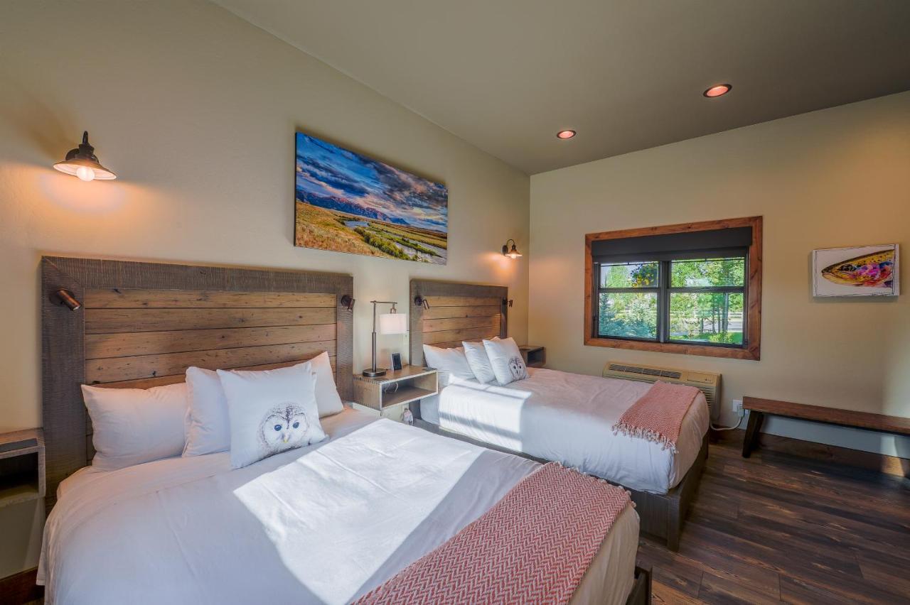 | Golden Stone Inn
