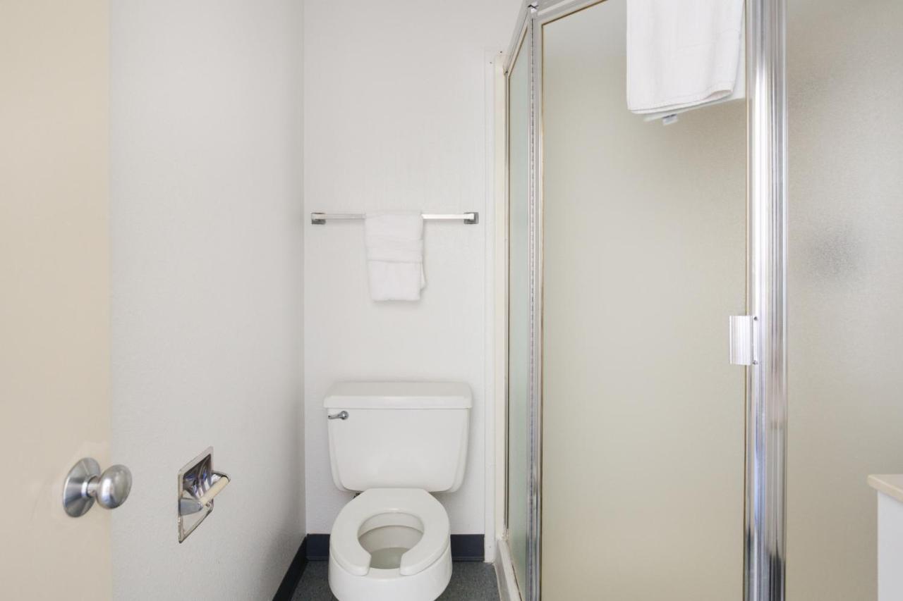  | Days Inn by Wyndham New Philadelphia