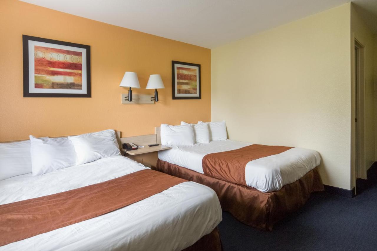  | Days Inn by Wyndham New Philadelphia