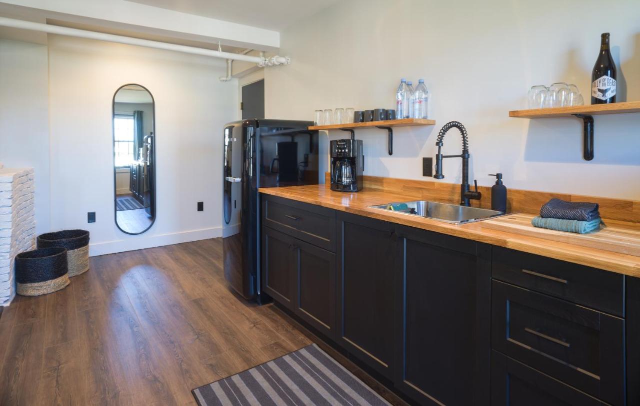 | THE INN DOWNTOWN - A Boutique Apartment Hotel