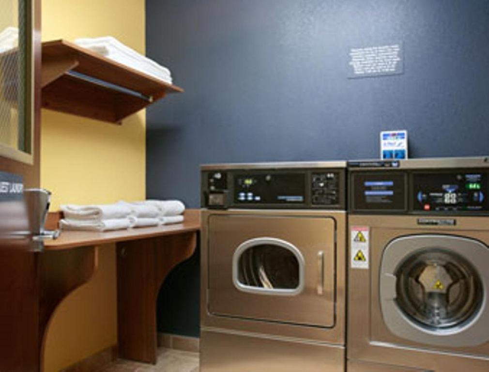 | Microtel Inn & Suites Chili/Rochester