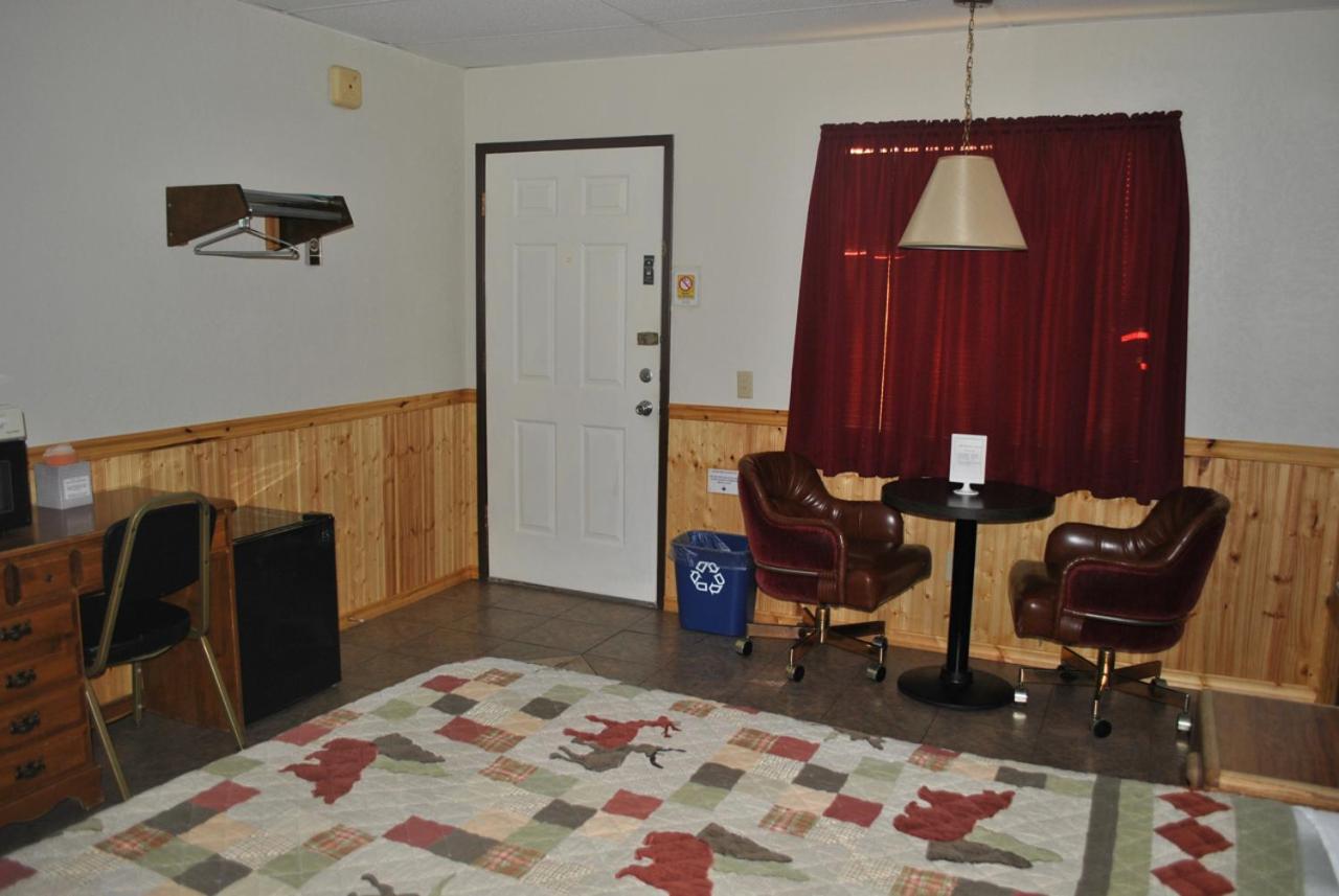 | Aspen Inn