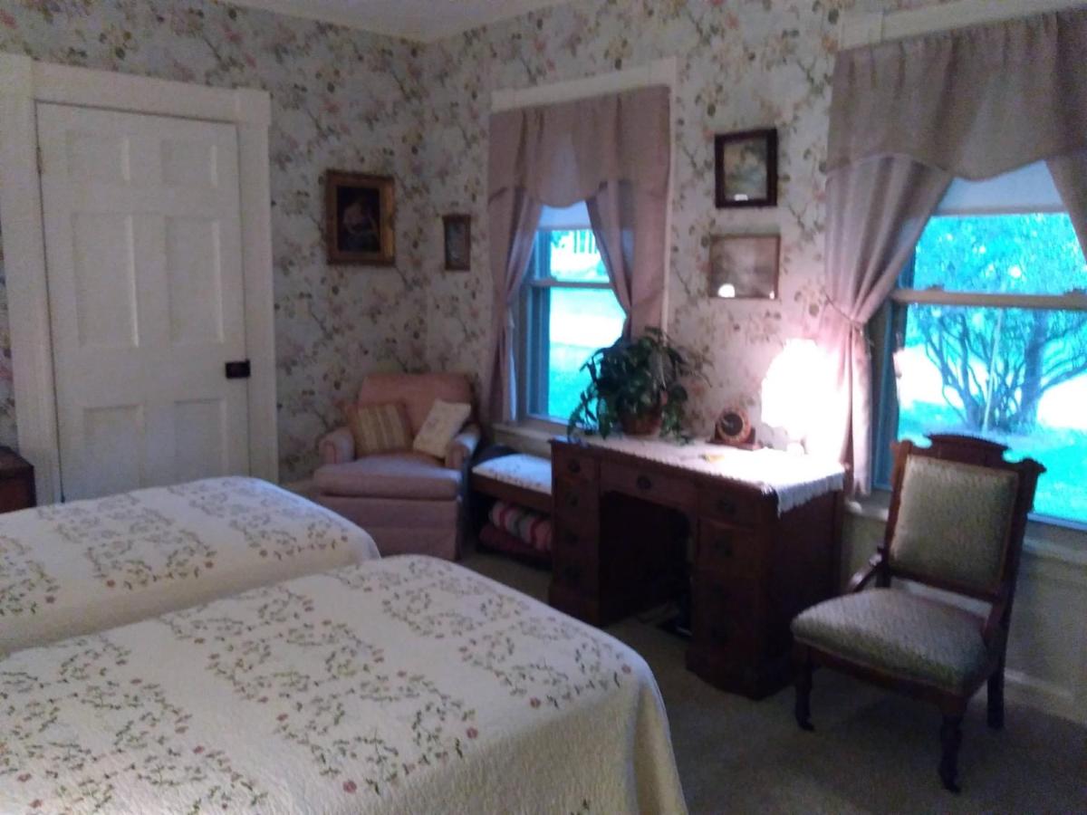 | Couture Farm at Millstone Hill