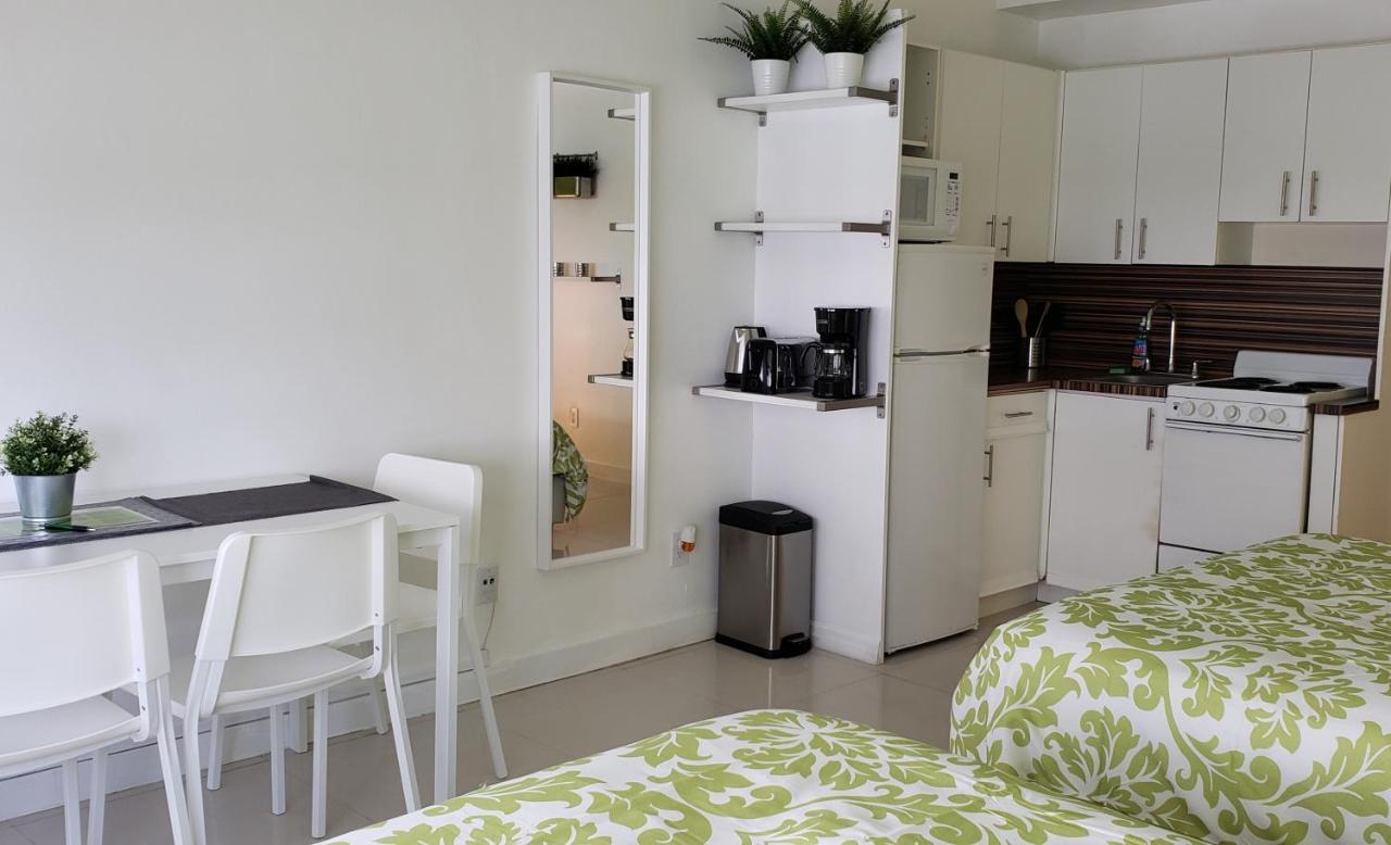 | Miami Beach Suncoast apartments VII