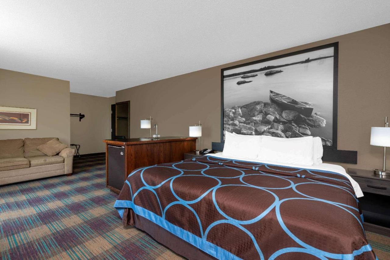 King Studio Suite - Non-Smoking at Super 8 by Wyndham Glenwood